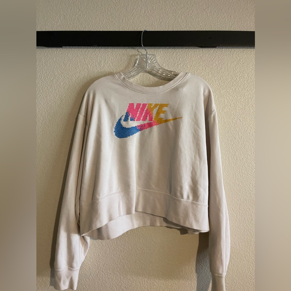 Nike Cropped Sweater